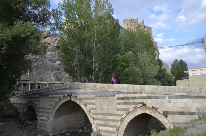 Восхождение на Арарат 9 – 17 июля 2012 года (Альпинизм, пермит на арарат, ноев ковчег, остров ахтамар, руины ани, дворец исхак-паши)