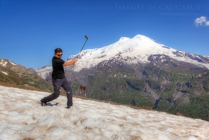 Эльбрус и люди на него идущие... (Альпинизм, кавказ)