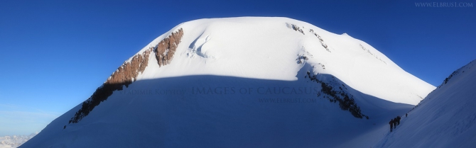 Эльбрус и люди на него идущие... (Альпинизм, кавказ)