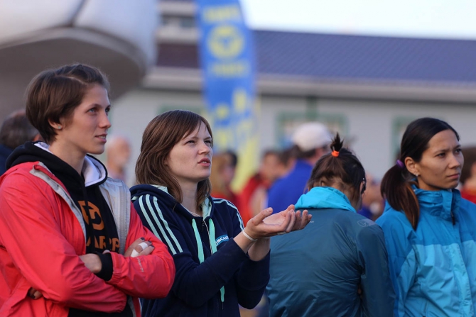 Немного солнца на холодных "скалах"... (Скалолазание, боулдеринг, москва, чемпионат россии, дмитрий шарафутдинов, татьяна шемулинкина, орехово-борисово)