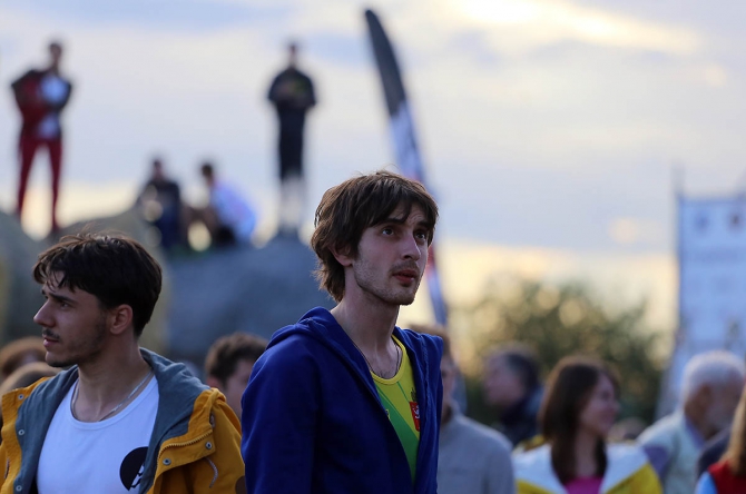 Немного солнца на холодных "скалах"... (Скалолазание, боулдеринг, москва, чемпионат россии, дмитрий шарафутдинов, татьяна шемулинкина, орехово-борисово)