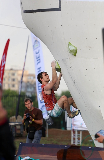Немного солнца на холодных "скалах"... (Скалолазание, боулдеринг, москва, чемпионат россии, дмитрий шарафутдинов, татьяна шемулинкина, орехово-борисово)