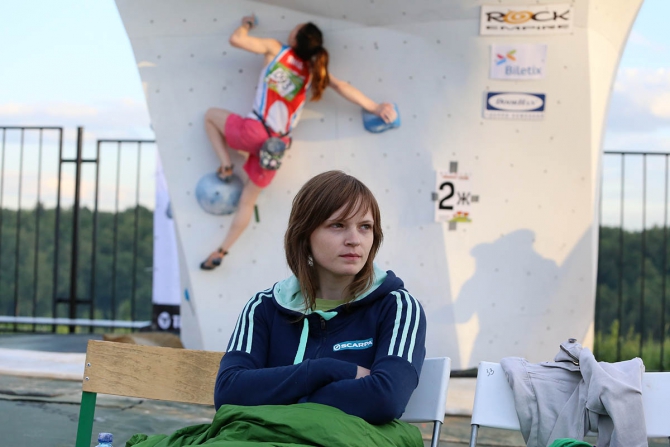 Немного солнца на холодных "скалах"... (Скалолазание, боулдеринг, москва, чемпионат россии, дмитрий шарафутдинов, татьяна шемулинкина, орехово-борисово)