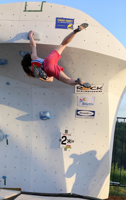 Немного солнца на холодных "скалах"... (Скалолазание, боулдеринг, москва, чемпионат россии, дмитрий шарафутдинов, татьяна шемулинкина, орехово-борисово)