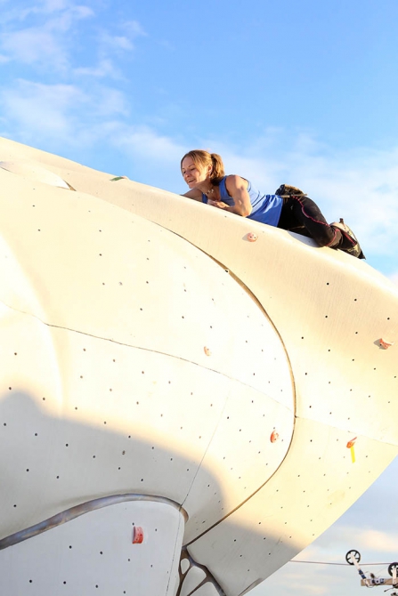 Немного солнца на холодных "скалах"... (Скалолазание, боулдеринг, москва, чемпионат россии, дмитрий шарафутдинов, татьяна шемулинкина, орехово-борисово)