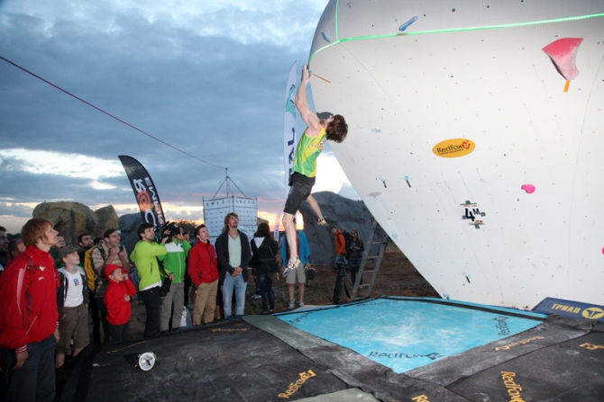 Этап Кубка мира во Франции: анонс (Скалолазание, лаваль, франция, кубок мира, боулдеринг, дмитрий шарафутдинов, рустам гельманов, вадим тимонов)