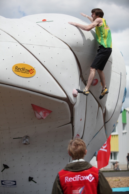 Этап Кубка мира во Франции: анонс (Скалолазание, лаваль, франция, кубок мира, боулдеринг, дмитрий шарафутдинов, рустам гельманов, вадим тимонов)