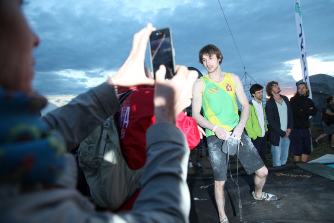 Этап Кубка мира во Франции: анонс (Скалолазание, лаваль, франция, кубок мира, боулдеринг, дмитрий шарафутдинов, рустам гельманов, вадим тимонов)