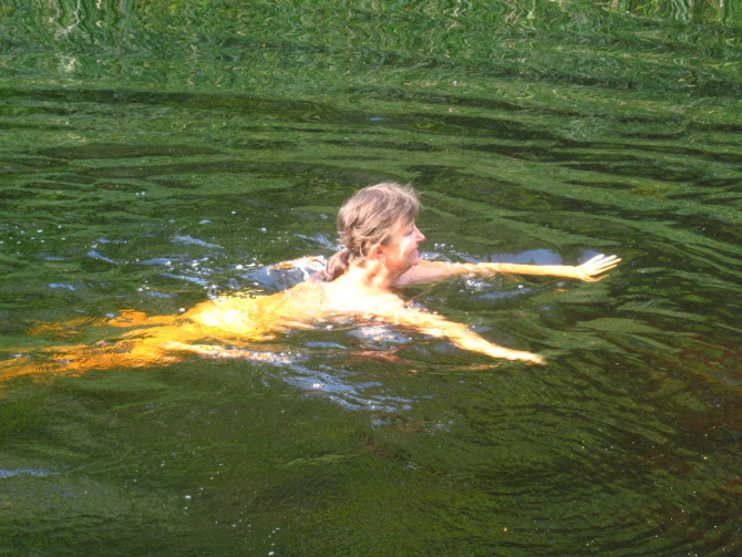 В краю водяных лилий и кувшинок. (Путешествия, река орель, сплав на лодках, водные путешествия, водные лилии.)