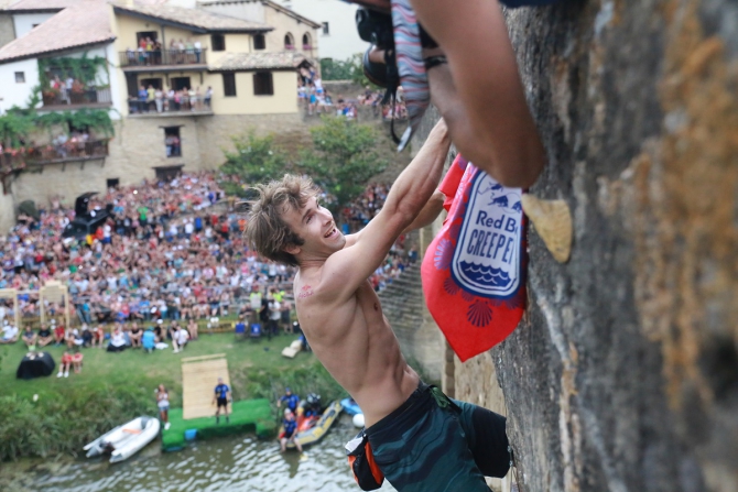 Red Bull Creepers! Скалолазные монстры в стране Басков. (Скалолазание)