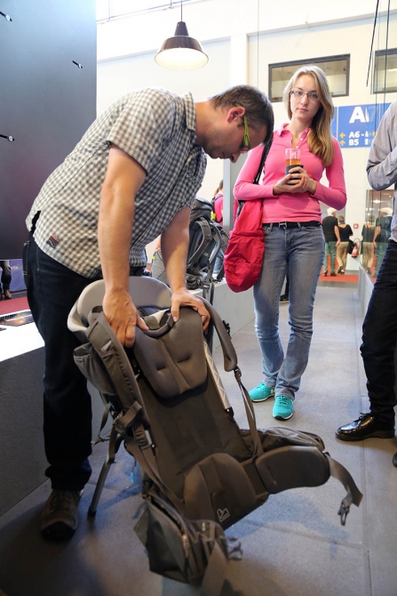 Одна глава из Outdoor-2014 (снаряжение, фридрихсхафен, рюкзаки, thule, коляска для бега)