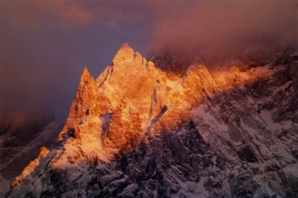 Авантюра. (восхождение на Aiguille du Peigne, Альпинизм, шамони, эгюи ди пиень, конкурс bask, альпы)