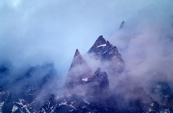 Авантюра. (восхождение на Aiguille du Peigne, Альпинизм, шамони, эгюи ди пиень, конкурс bask, альпы)