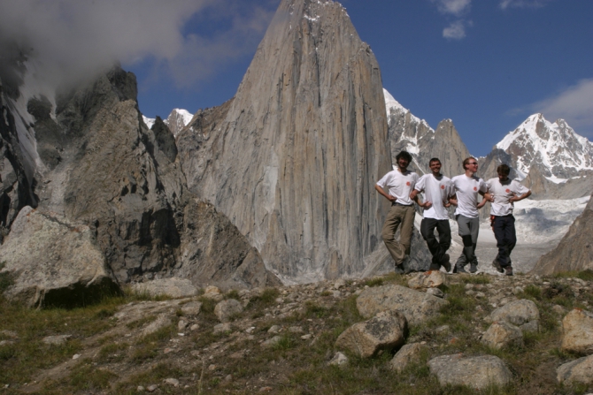 Правда об экспедиции на Шиптон Спайр... Все, что вы хотели знать, но боялись спросить ;-, Альпинизм, фото, хайна бракк - директ 2007, haina brakk, пакистан)