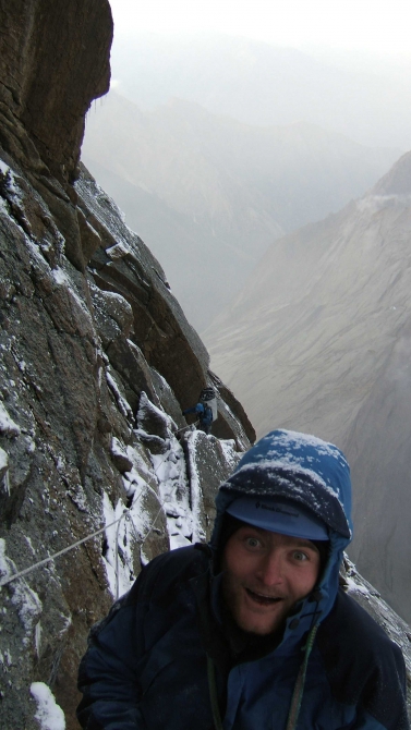 Каравшин 2007 и забавные приключения Демченков на большой-пребольшой стене (Альпинизм)