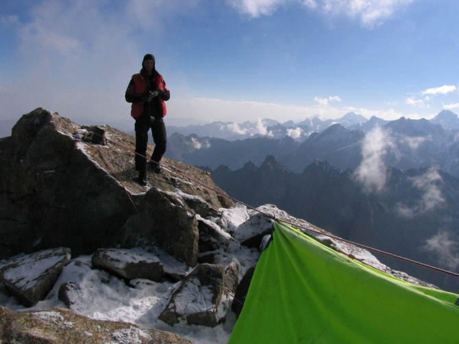 Каравшин 2007 и забавные приключения Демченков на большой-пребольшой стене (Альпинизм)