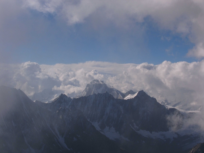 Каравшин 2007 и забавные приключения Демченков на большой-пребольшой стене (Альпинизм)