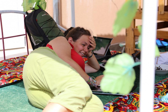 Каравшин. В ожидании винтокрылой железной птицы... (Альпинизм, каравшин-2014, чемпионат россии, памиро-алай, горы, соревнования)