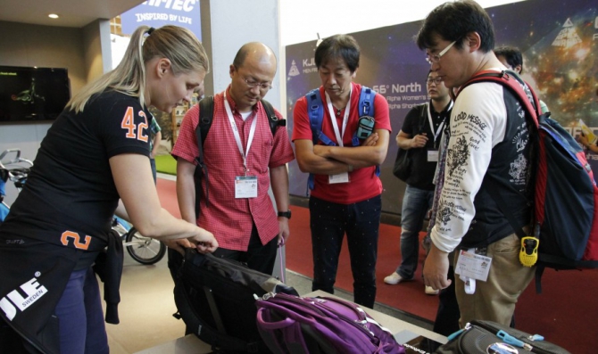 Out Door 2014 (bike, chariot, thule, аутдор 2014, велосипедный багажник, детское велокресло, рюкзак для переноса детей, трекинг, туризм)