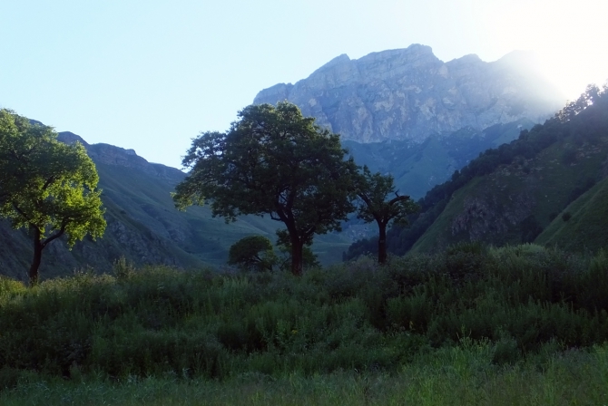 Джипинг: Былым - Ак-топрак - Чегем. (Путешествия, приэльбрусье)