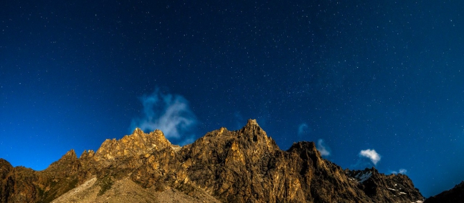 Стих "Сердце там - среди хребтов могучих". Узункол 2014. (Альпинизм, июль 2014, воронежские сборы, воронеж, белая проза., доломиты, ущелье кичкинекол, альпинизм)