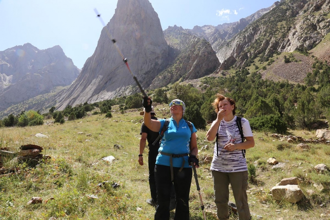 Елена Дмитренко передает с Чемпионата России по альпинизму (каравшин)