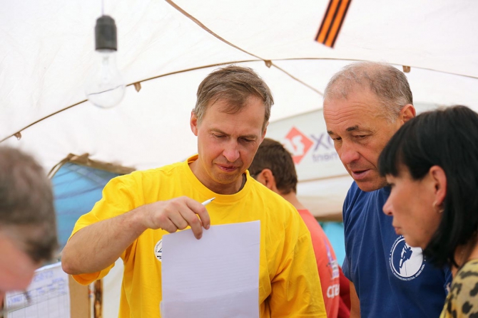 Елена Дмитренко передает с Чемпионата России по альпинизму (каравшин)