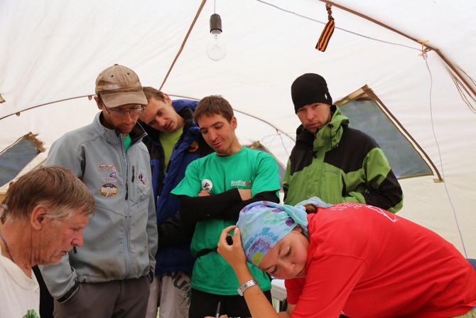 Елена Дмитренко передает с Чемпионата России по альпинизму (каравшин)