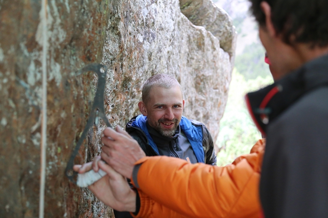 Елена Дмитренко передает с Чемпионата России по альпинизму (каравшин)