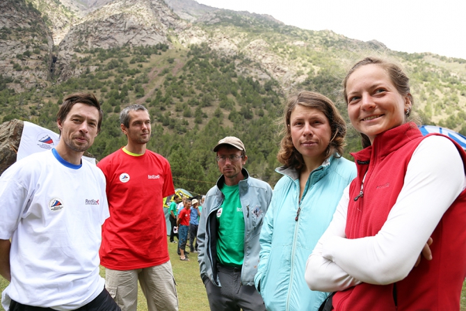 Елена Дмитренко передает с Чемпионата России по альпинизму (каравшин)