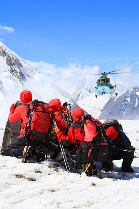 Кто не рискует, тот не ездит в акье! (Альпинизм, проба пера)