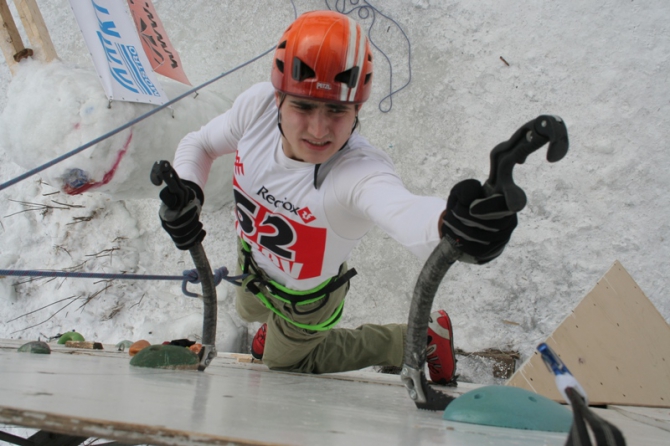 Итоги первого дня XII Чемпионата России по ледолазанию в Кирове (Ледолазание/drytoolling, ледолазание, чемпионат россии)