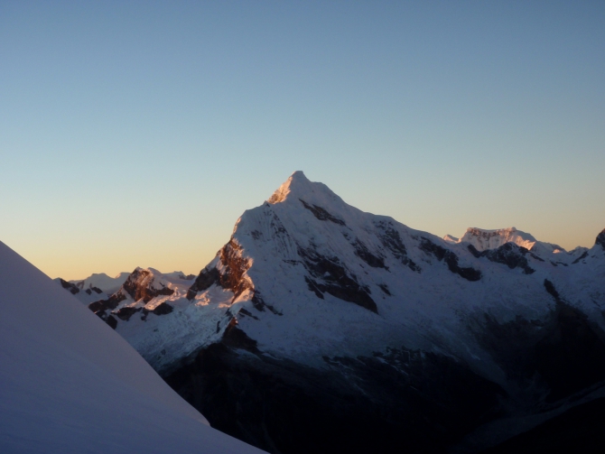 Вершина ПИСКО. Взойти и восхититься. (Альпинизм, чопикальки, таулираху, чакрараху, артесонраху, караз, уандой, альпамайо, уараз, уаскаран, перу)