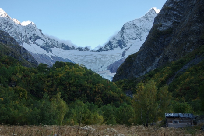 Фотографируем зубров (Путешествия, осень, домбай)