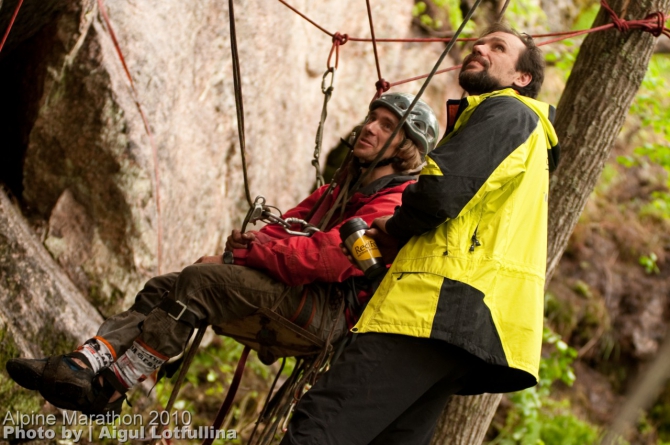 Альпинистский марафон. Фото. (Альпинизм, ам2010)