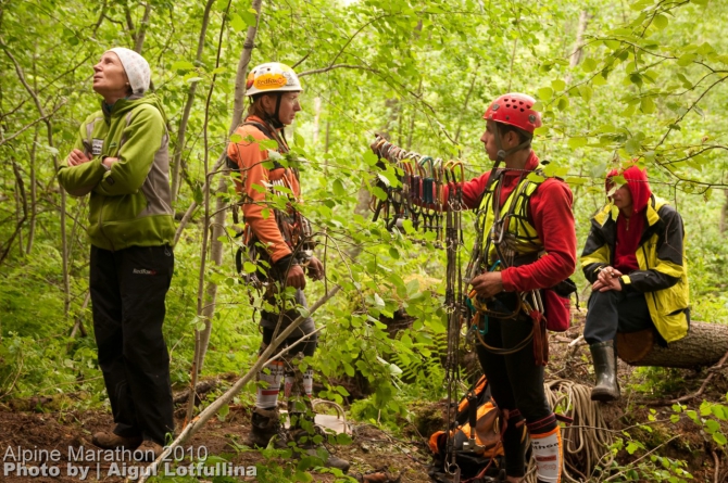 Альпинистский марафон. Фото. (Альпинизм, ам2010)