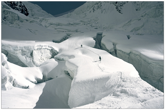 ЧУЖОГО НАМ НЕ НАДО. (Альпинизм)