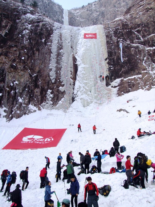 Похождения русских ледолазов в Корее (Ледолазание/drytoolling, корея, iceclimbing, сорак, товаг, товагсан, seoraksan, competition, гильдия ледолазов хабаровска, seoracsan)