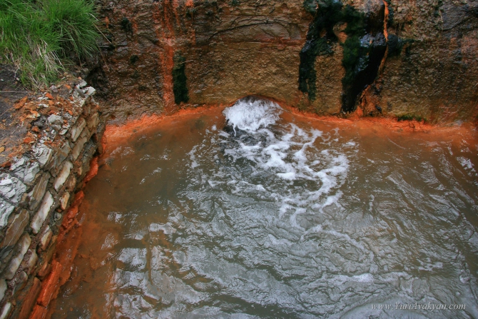 Джылы-Су (северный склон Эльбруса, Альпинизм, водопады, вечные льды, "замки", нарзан, северный кавказ, "грибы", вершина, восхождение, лишайники, закаты)
