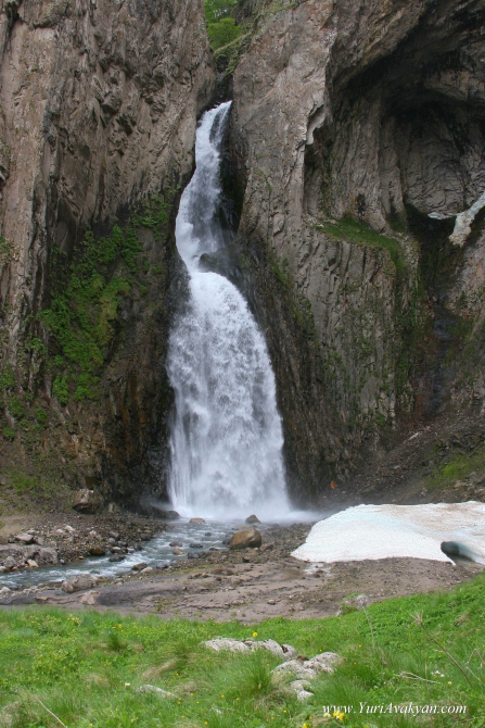 Джылы-Су (северный склон Эльбруса, Альпинизм, водопады, вечные льды, "замки", нарзан, северный кавказ, "грибы", вершина, восхождение, лишайники, закаты)