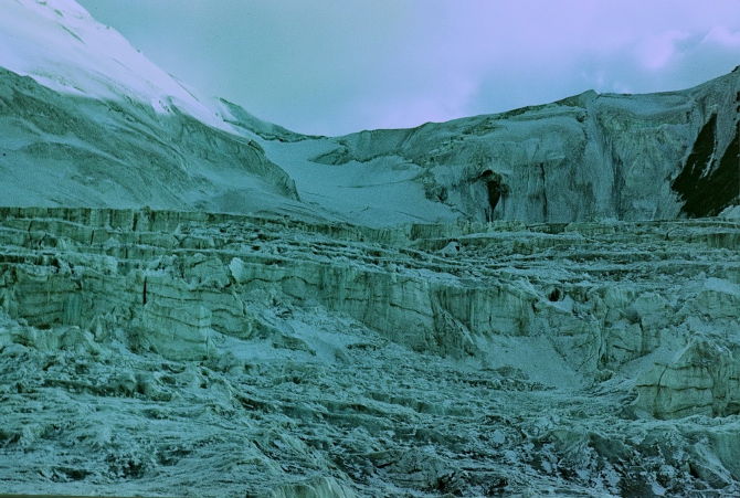 ЗОЛОТАЯ ОСЕНЬ НА ПАМИРЕ. (Горный туризм, маи)