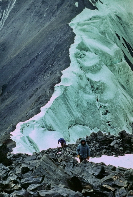 ЗОЛОТАЯ ОСЕНЬ НА ПАМИРЕ. (Горный туризм, маи)