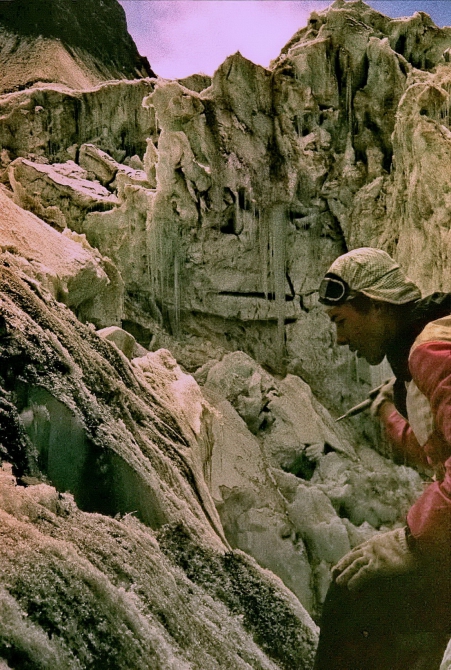 ЗОЛОТАЯ ОСЕНЬ НА ПАМИРЕ. (Горный туризм, маи)