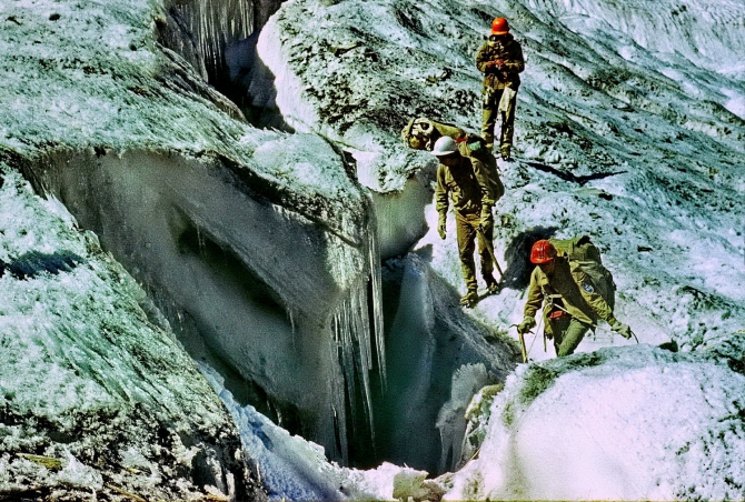 ЗОЛОТАЯ ОСЕНЬ НА ПАМИРЕ. (Горный туризм, маи)