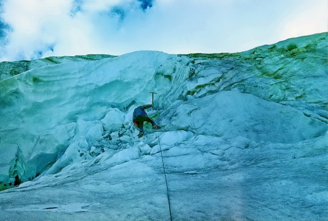 ЗОЛОТАЯ ОСЕНЬ НА ПАМИРЕ. (Горный туризм, маи)