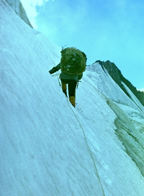 ЗОЛОТАЯ ОСЕНЬ НА ПАМИРЕ. (Горный туризм, маи)