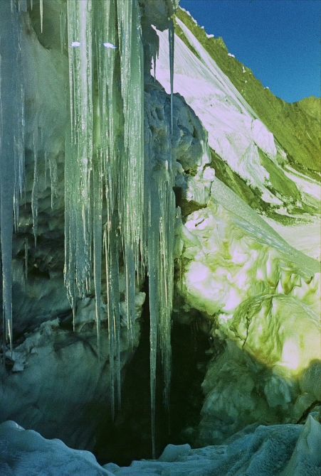 ЗОЛОТАЯ ОСЕНЬ НА ПАМИРЕ. (Горный туризм, маи)