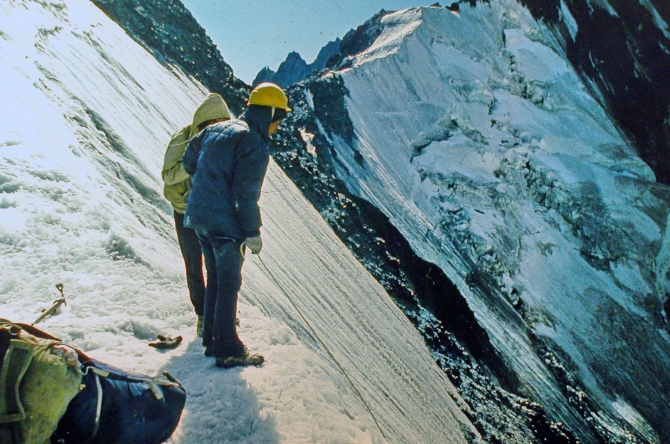 ЗОЛОТАЯ ОСЕНЬ НА ПАМИРЕ. (Горный туризм, маи)