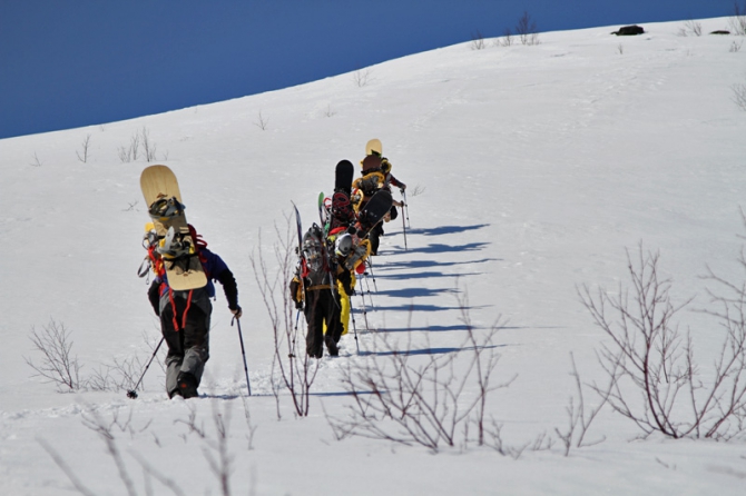 Беккантри-неделя Snow Sense в Хибинах (фоторепорт, Бэккантри/Фрирайд, хибины, кировск, snow sense team, цирк ганешина, лавинный кулуар, беккантри-лагерь)