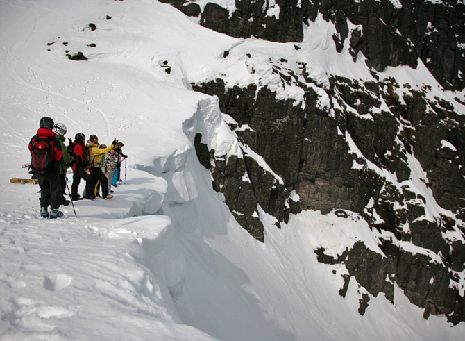 Беккантри-неделя Snow Sense в Хибинах (фоторепорт, Бэккантри/Фрирайд, хибины, кировск, snow sense team, цирк ганешина, лавинный кулуар, беккантри-лагерь)